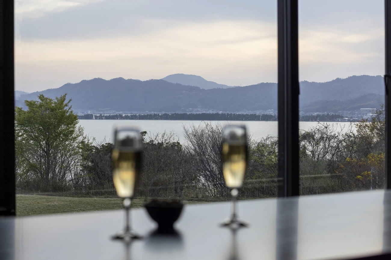 ラウンジイメージトップ｜メルキュール京都宮津リゾート＆スパ